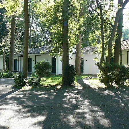 Chateau De La Motte Fenelon מלון