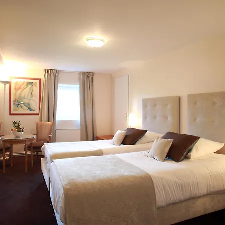 Chateau De La Motte Fenelon 3*