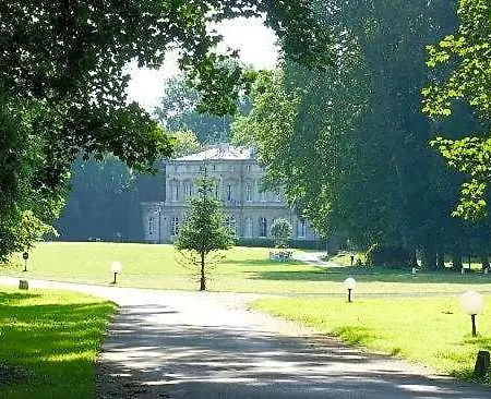 Chateau De La Motte Fenelon Hotel Cambrai
