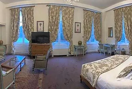 Chateau De La Motte Fenelon Hotel