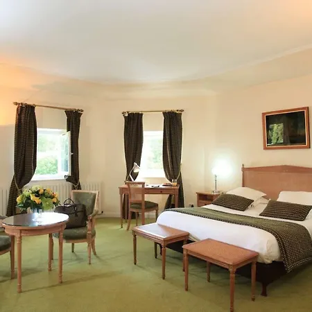 Chateau De La Motte Fenelon Hotel 3*