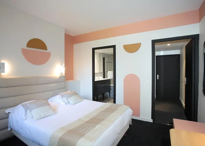 Château De La Motte Fenelon 3* Cambrai