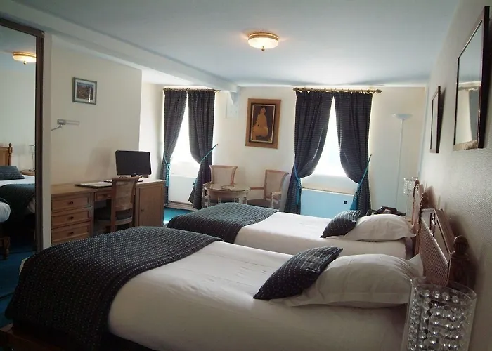 Château De La Motte Fenelon 3*