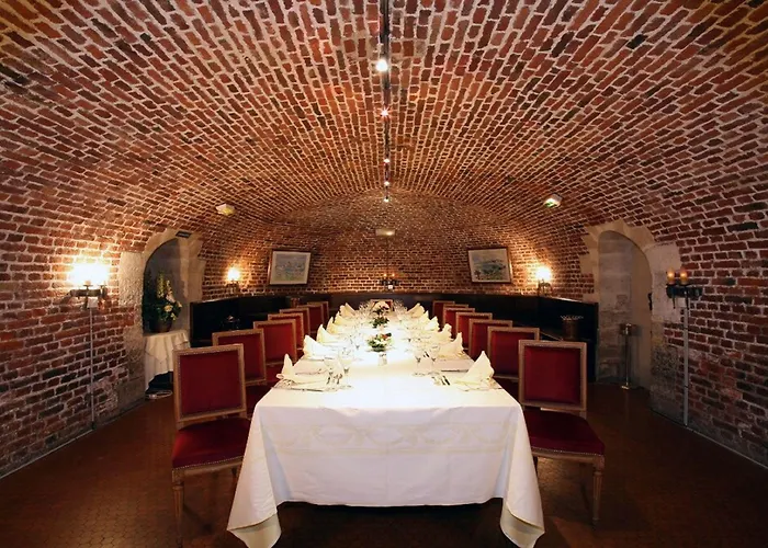 Hotel Château De La Motte Fenelon