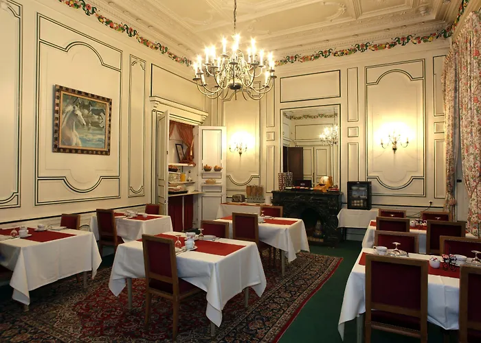 Château De La Motte Fenelon Cambrai