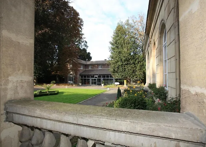 Château De La Motte Fenelon Cambrai